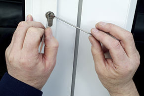 24/7 Davie Florida emergency locksmith.